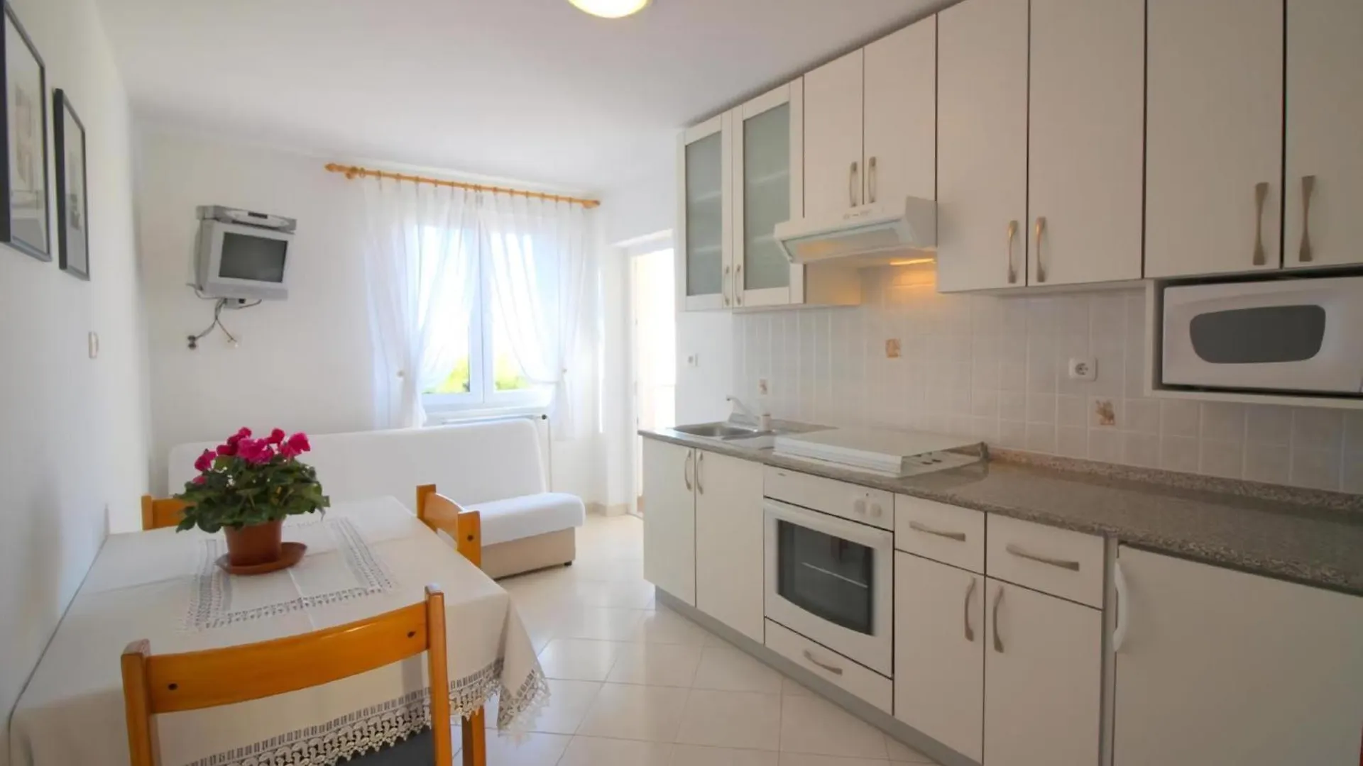 Ferienwohnung Leticija In Porec Mit Parkplatz Apartment